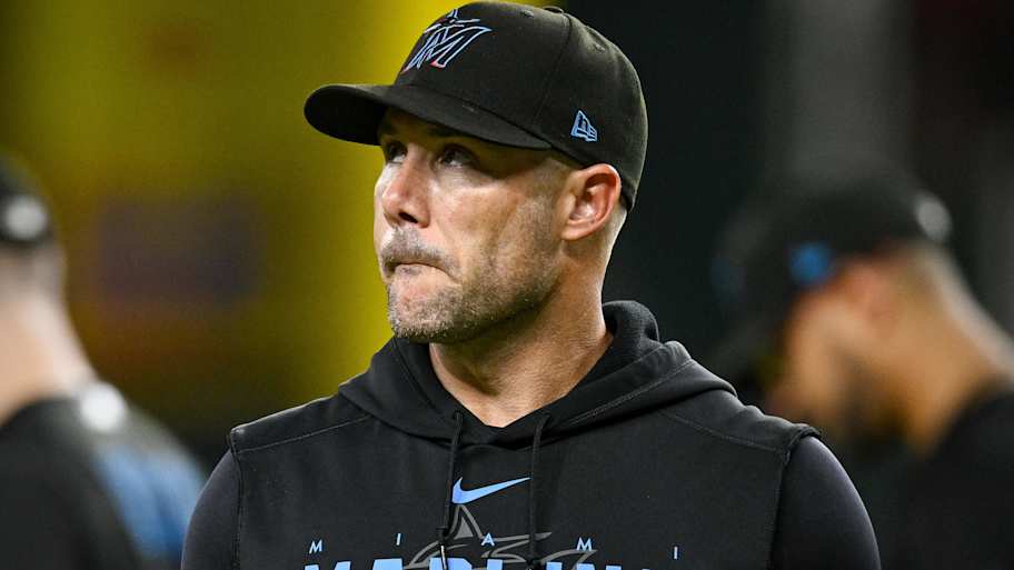 Aug 4, 2023; Arlington, Texas, USA; Miami Marlins manager Skip Schumaker (55) walks back to the dugout during the sixth inning against the Texas Rangers at Globe Life Field. | Jerome Miron-Imagn Images