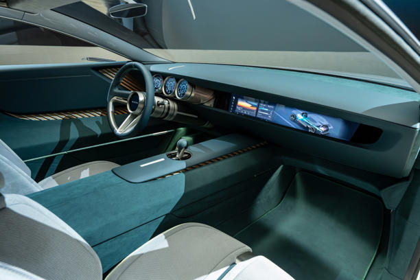 MAZDA VISION X-COUPE (INTERIOR)