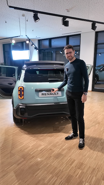 Is the Renault R4 EV Trunk More Practical Than Others