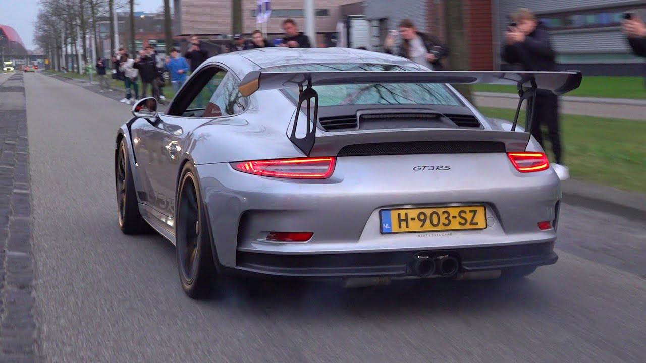 Porsche 991 GT3 RS Launching on City Streets