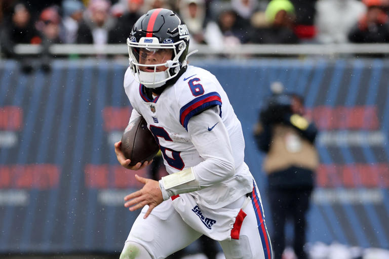 who-s-playing-monday-night-football-tonight-where-to-stream-mnf