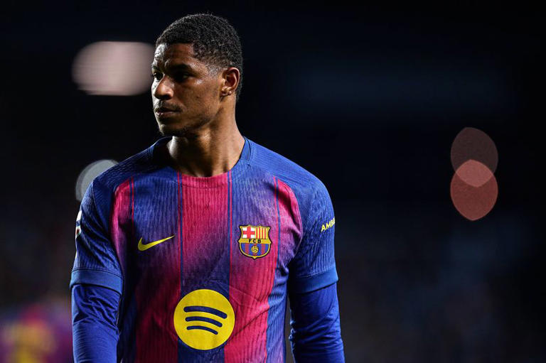 Unpopular Man United player was down in the dumps - nobody cared if he ...