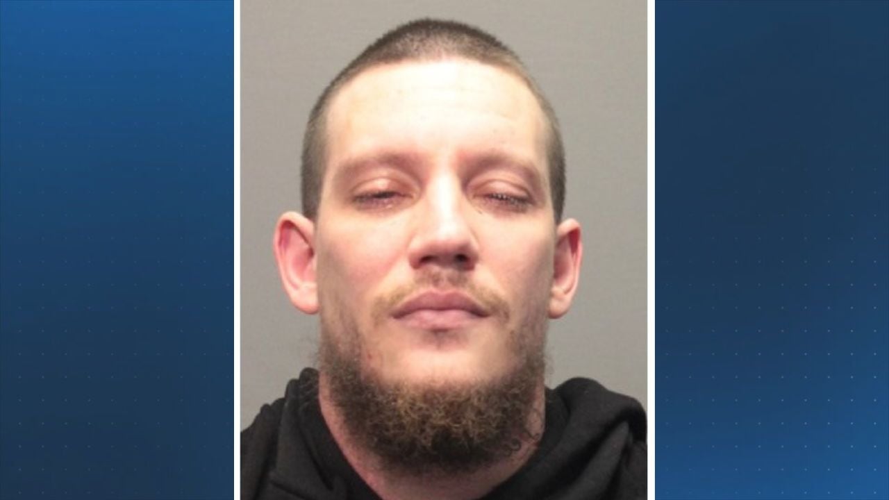 Police arrest Milford man after armed gas station robbery