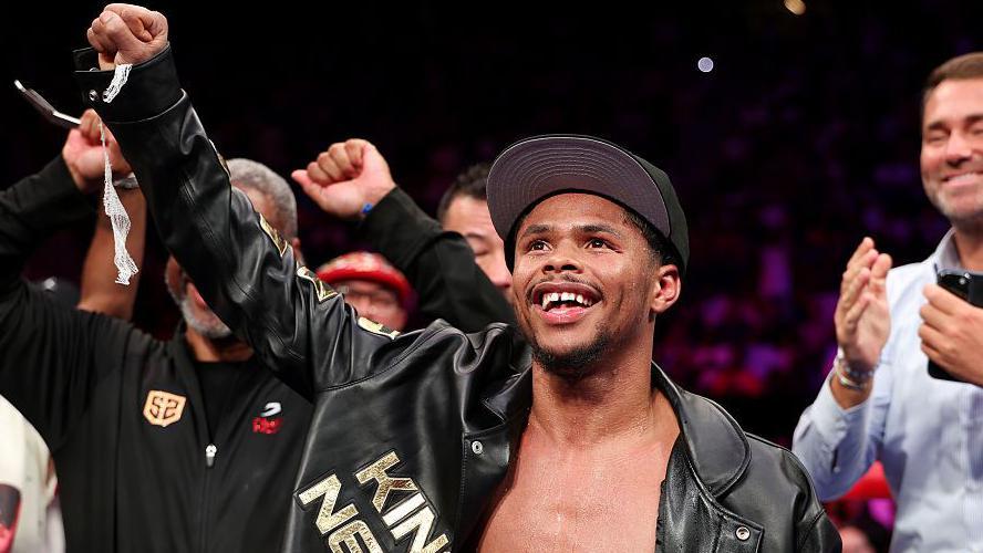 Stevenson eyes fourth weight title against Lopez