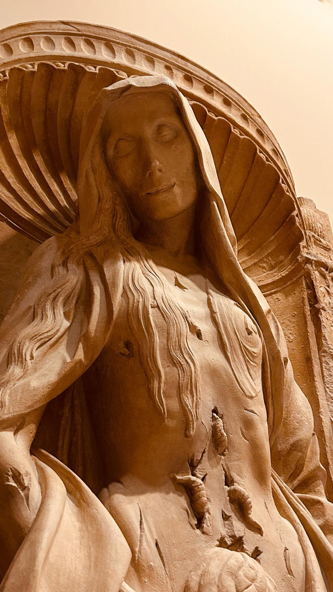 Why this husband commissioned a sculpture of his wife's rotting body