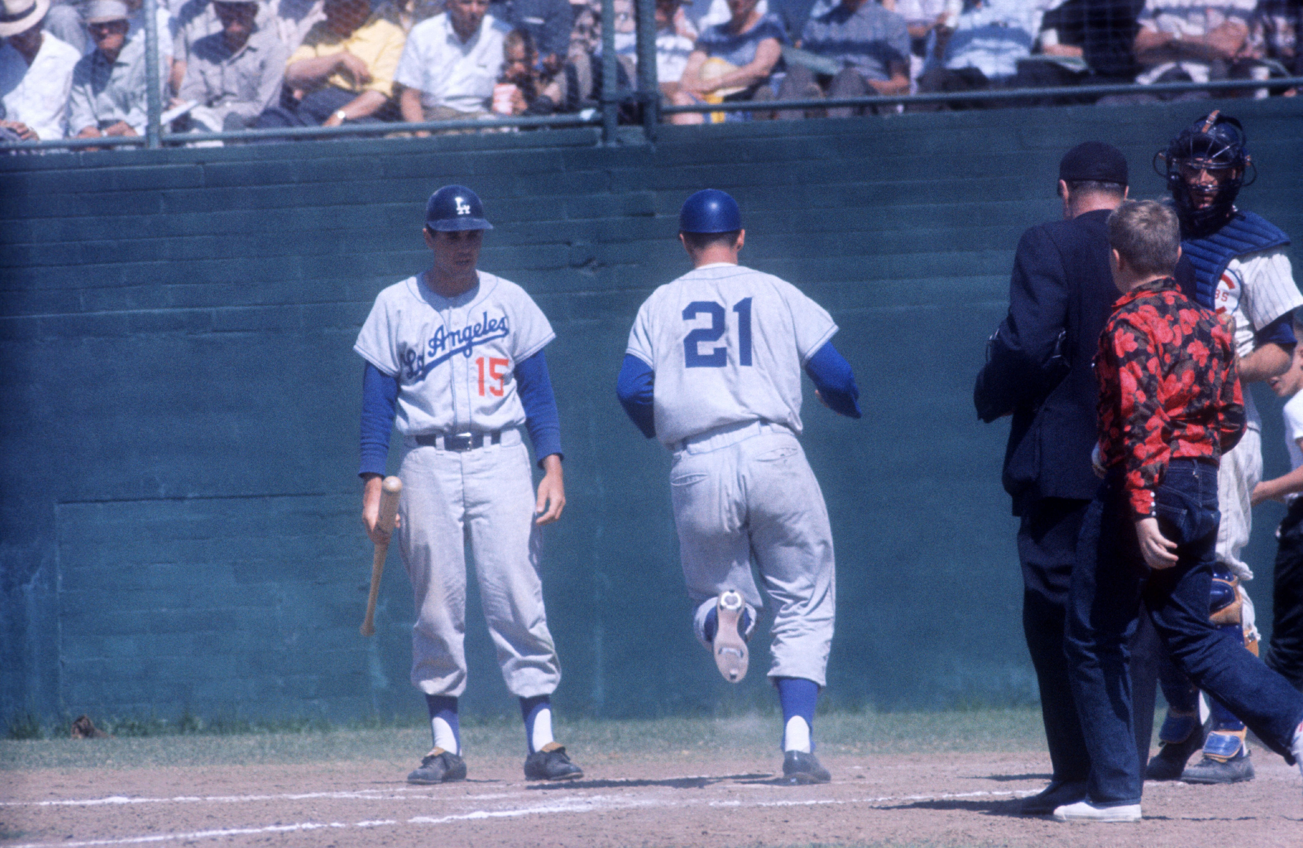 Paris Jackson defends herself against critics over performance date