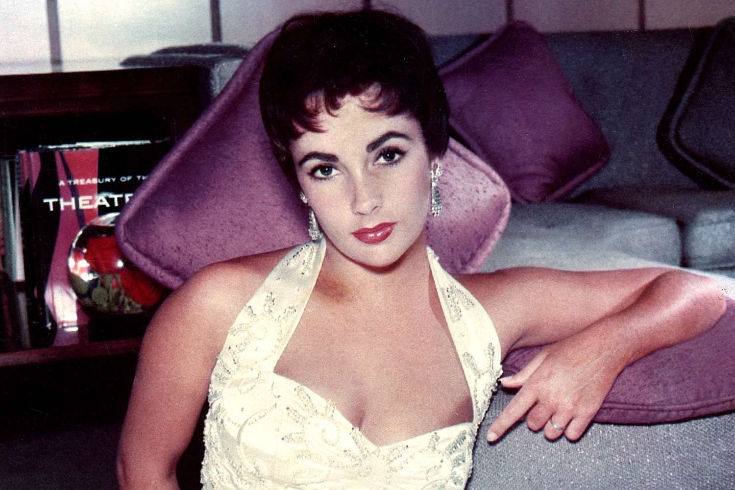 Elizabeth taylors net worth