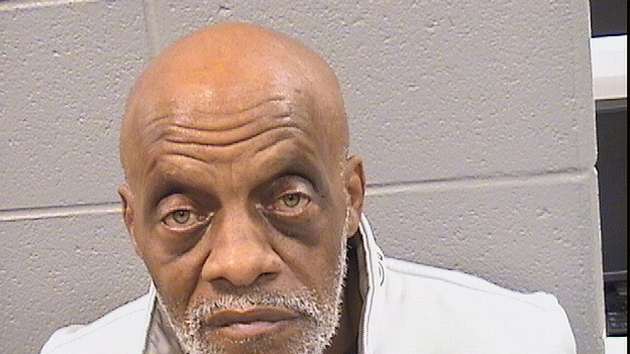 Former Chicago counselor charged with sexually abusing young patients ...