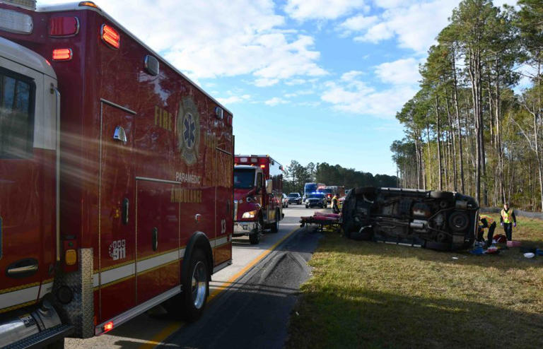 8 injured in high-speed crash on Interstate 95