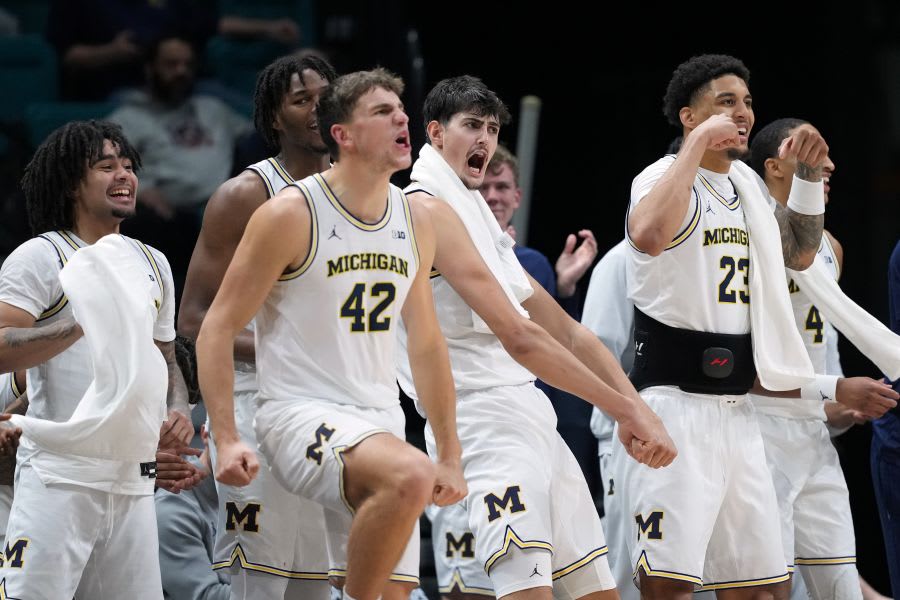 Michigan up to No. 3 in AP Top 25 men’s basketball poll, Michigan State ...