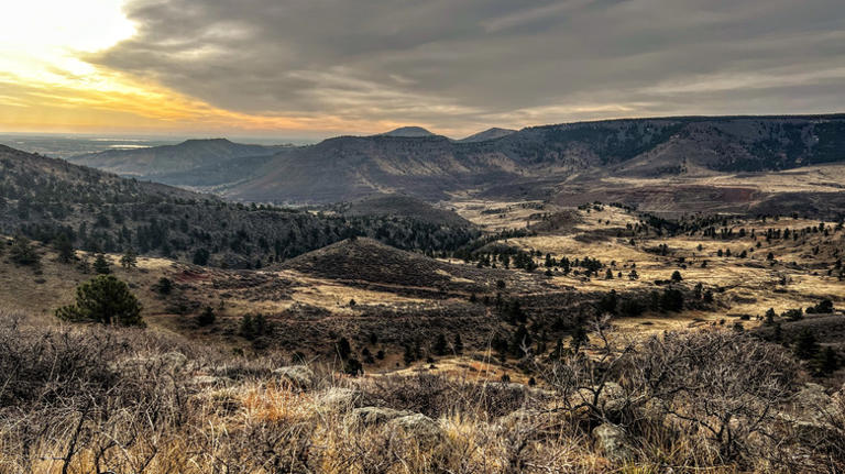 Colorado's 'Double Gateway To The Rockies' Offers Tons Of Recreation ...