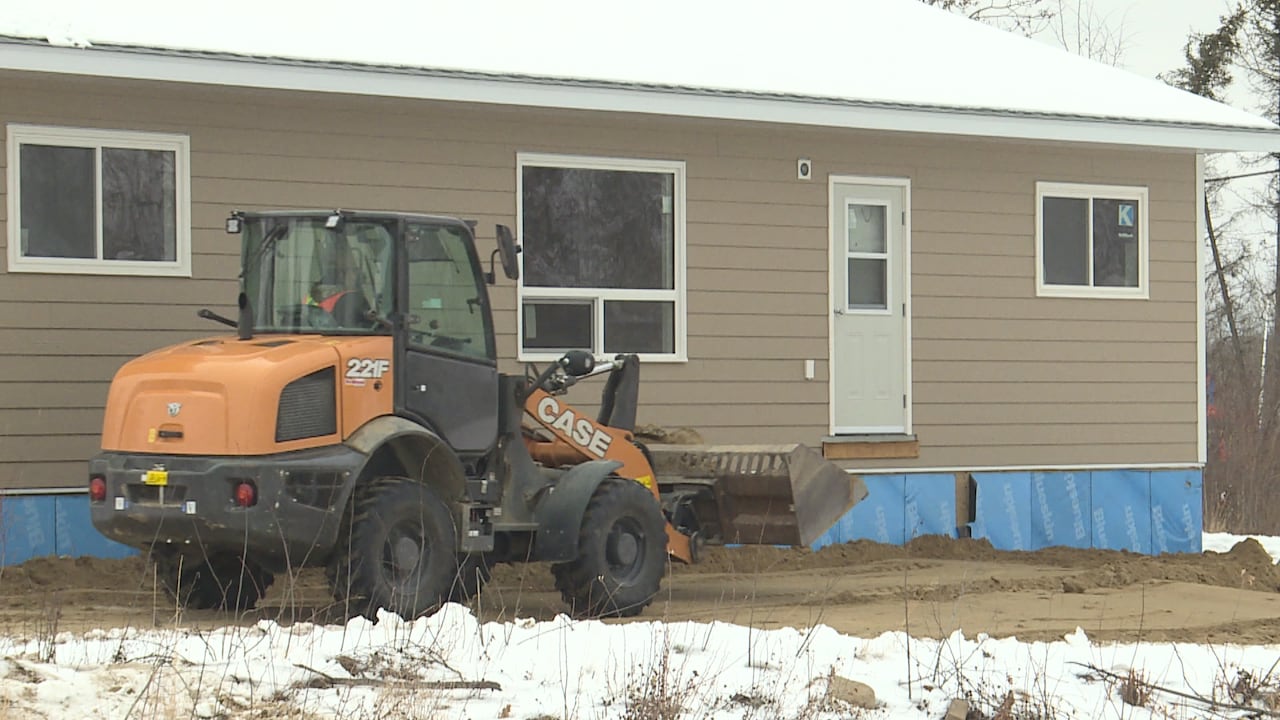 Lac La Ronge Indian Band rebuilding homes destroyed by summer wildfire