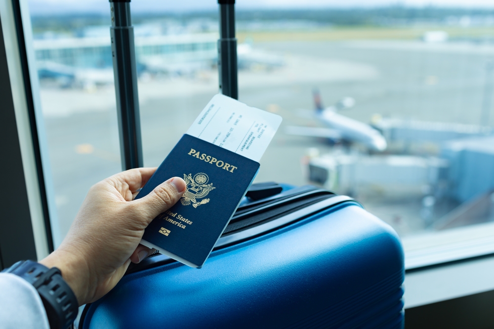 Airlines were secretly selling your flight data to ICE, FBI, and IRS ... - Shielding Identity Information From Altern Flying Us Information