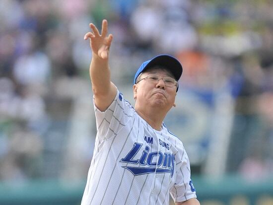 Lee Chun-gwang, Father of 'National Hitter' Lee Seung-yuop, Passes Away ...