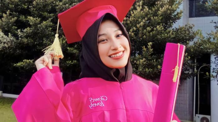 Glow dan Lovely Berikan Beasiswa 2025 untuk Mahasiswa Berprestasi dari Seluruh Indonesia