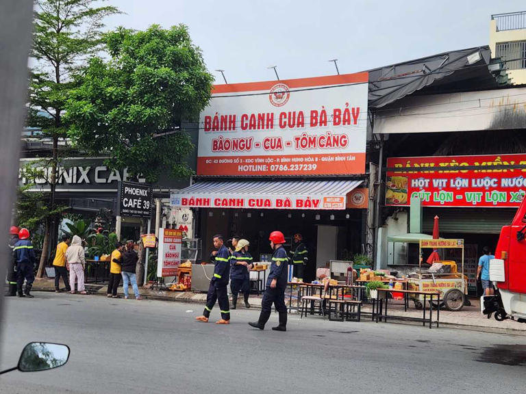 Lực lượng chữa cháy đã nhanh chóng dập lửa kịp thời. Ảnh: Đông Hoàng