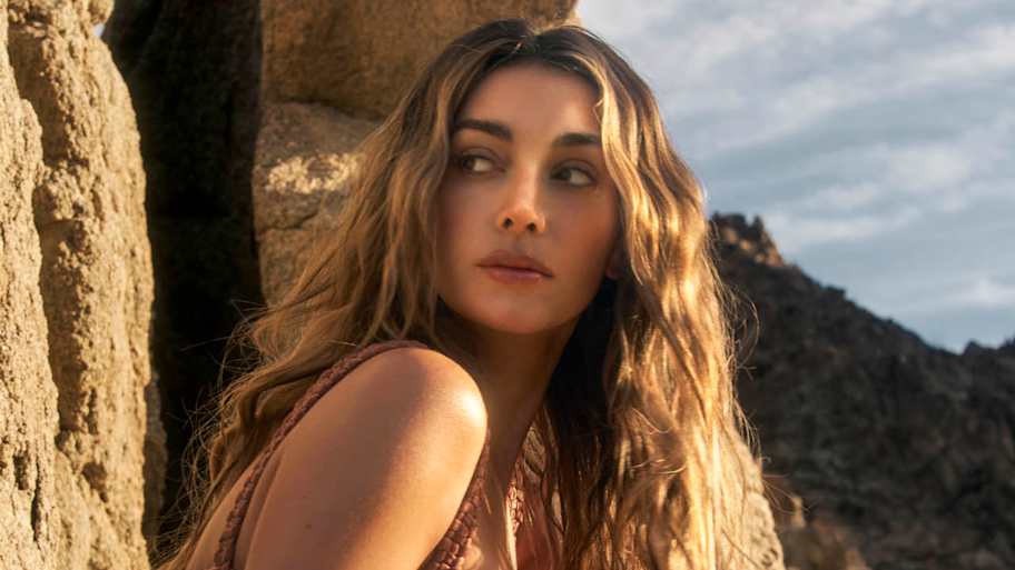 Brianna LaPaglia’s SI Swimsuit Feature Was a Display of Earthy