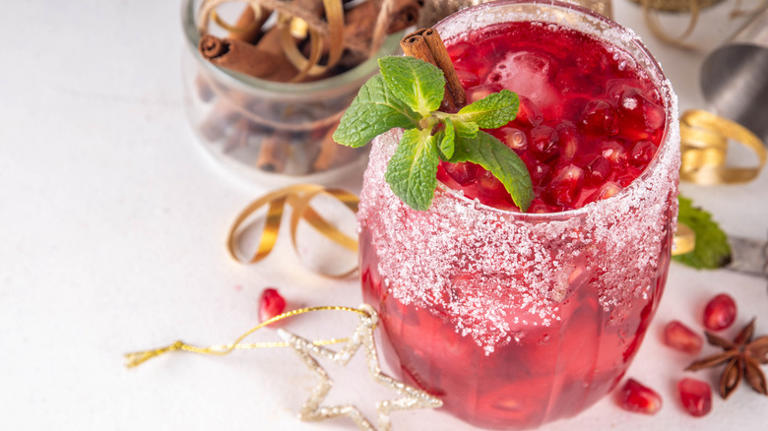 Martha Stewart's Go-To Mocktail Is Perfect For Ringing In The New Year