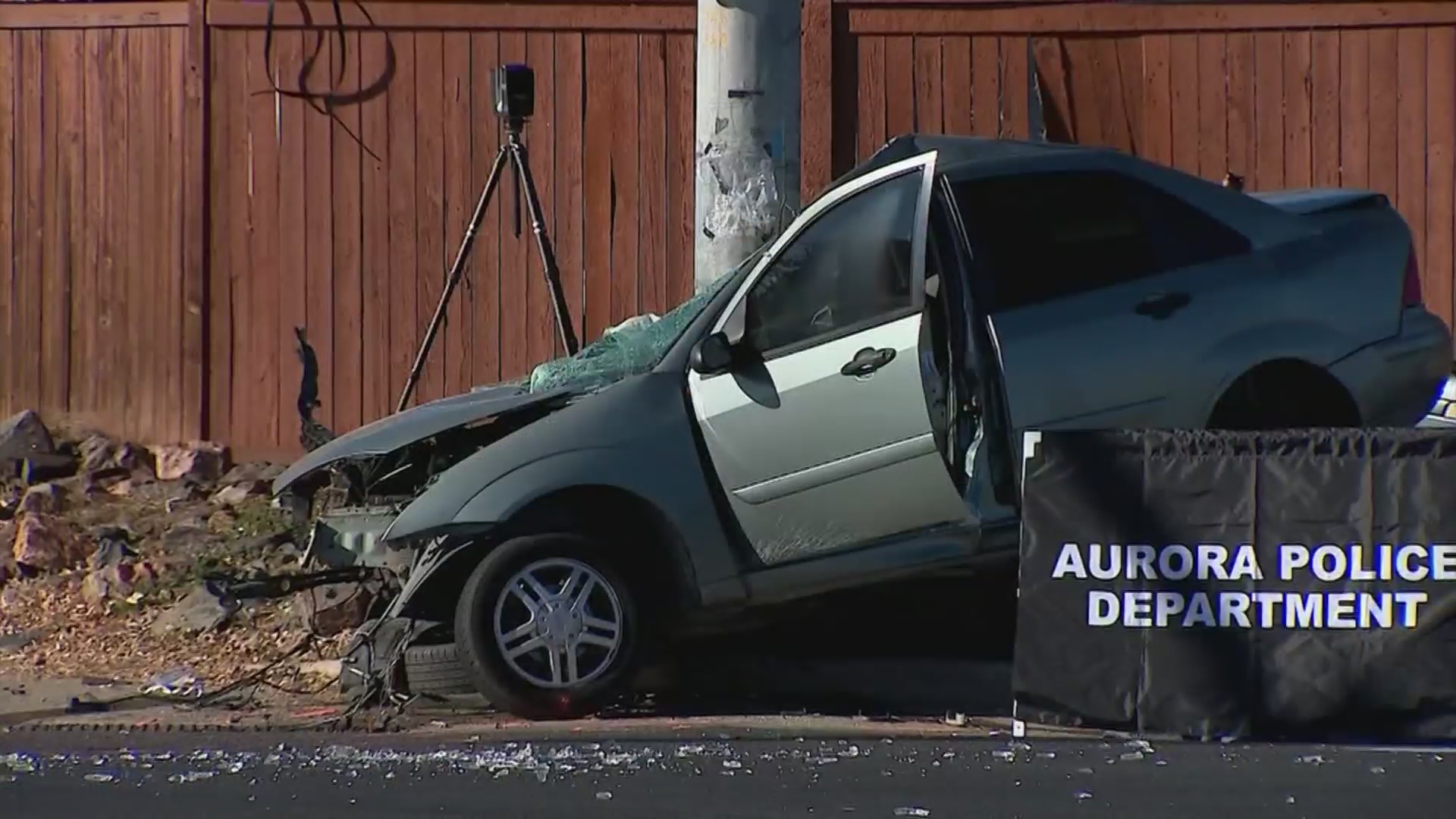 Police pursuit of a stolen vehicle in Aurora ends in deadly crash