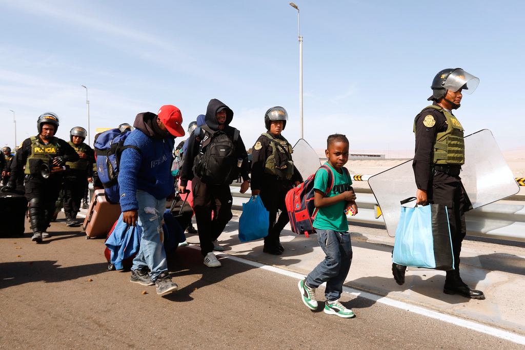 PERÚ-CHILE MIGRANTES
