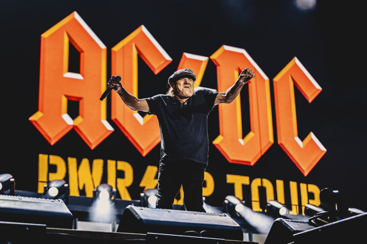 '70s Rock Band AC/DC Announces Exciting News