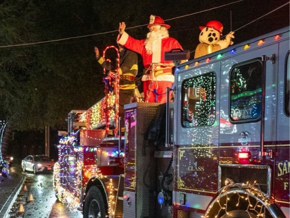 Santa To Ride Fire Truck Through San Ramon