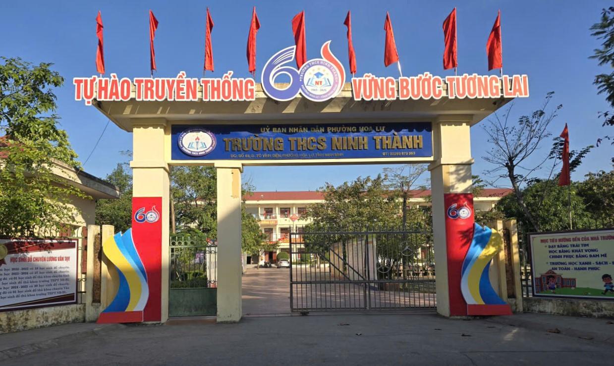 Ủy ban Kiểm tra phường vào cuộc xác minh việc hiệu phó ở Ninh Bình dạy thêm ban đêm