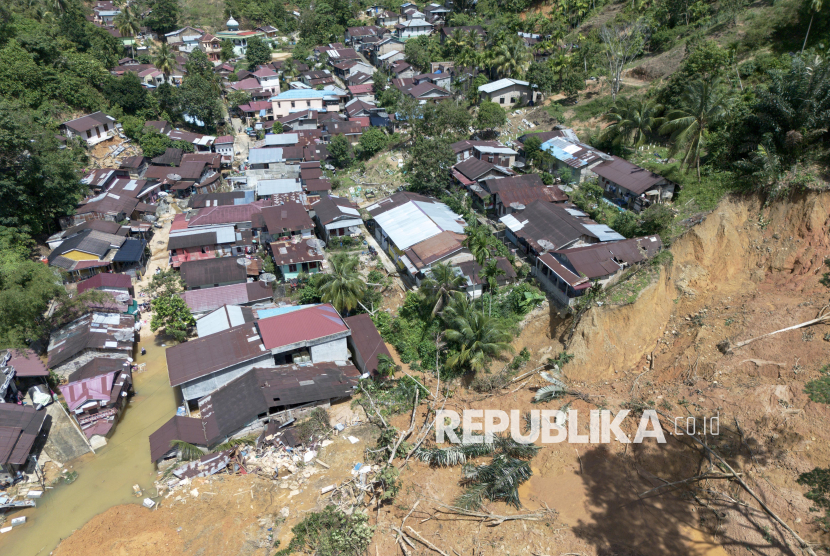 Banjir, Deforestasi, dan Inovasi Pengelolaan Sawit serta Tambang Berkelanjutan