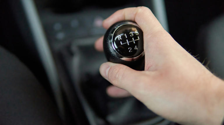 Why Manual Transmissions Are Still Popular In Europe (But Americans ...