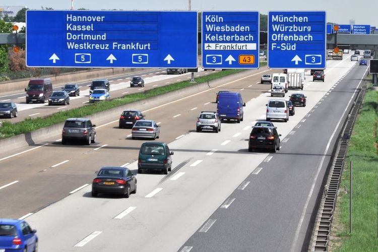 Keajaiban Hitler: Jalan Tol Gratis untuk Rakyat Jerman