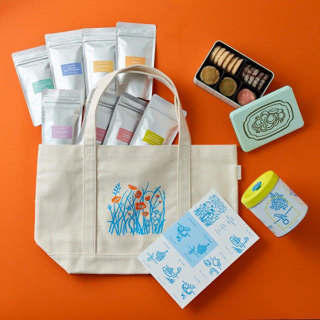 青花トート付き10000円」限定紅茶缶と紅茶8種入り！アフタヌーンティー