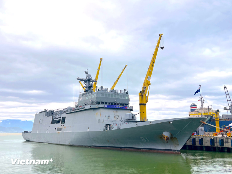 Tàu Hải quân Hàn Quốc cập cảng Tiên Sa, thăm xã giao thành phố Đà Nẵng