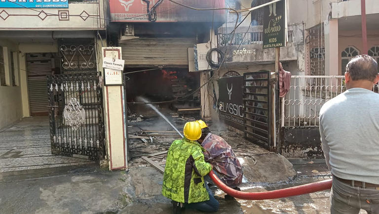 MP News: Massive Fire Erupts At Garment Factory In Jabalpur; Loss Of ₹1 ...