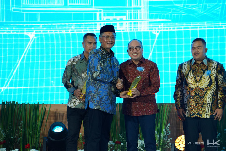 Hutama Karya Meraih Dua Penghargaan di Sutami Award Kementerian PU