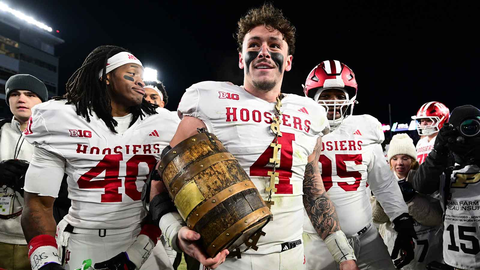 Indiana football’s standout linebacker gives Ohio State stars ...