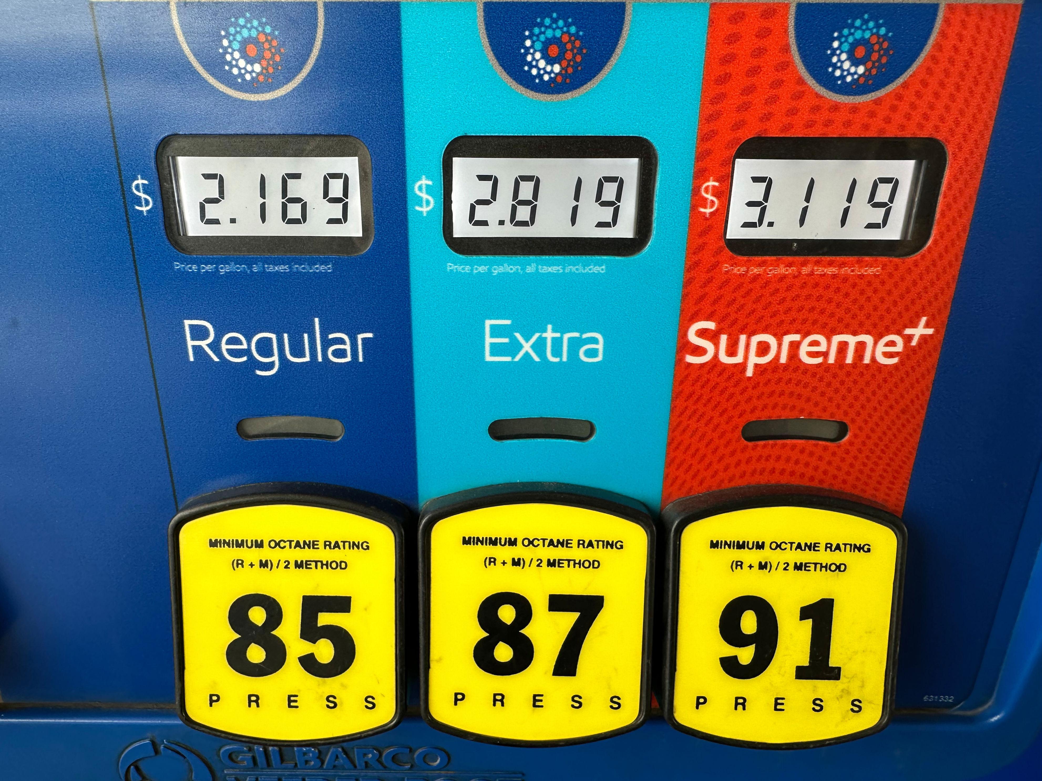 Gasoline prices drop below $3 per gallon to hit lowest level since 2021