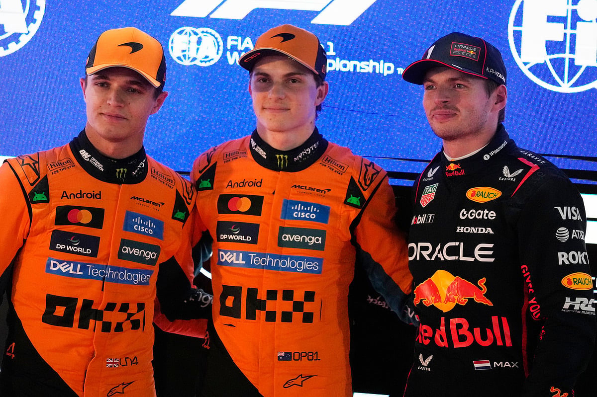 Formula One title showdown: Papaya rules the pitwall, T-Max on the ...