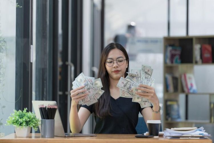 Rekening Tak Pernah Kosong! 6 Shio Ini Kaya Raya, Kekayaan Meningkat Seperti Gunung