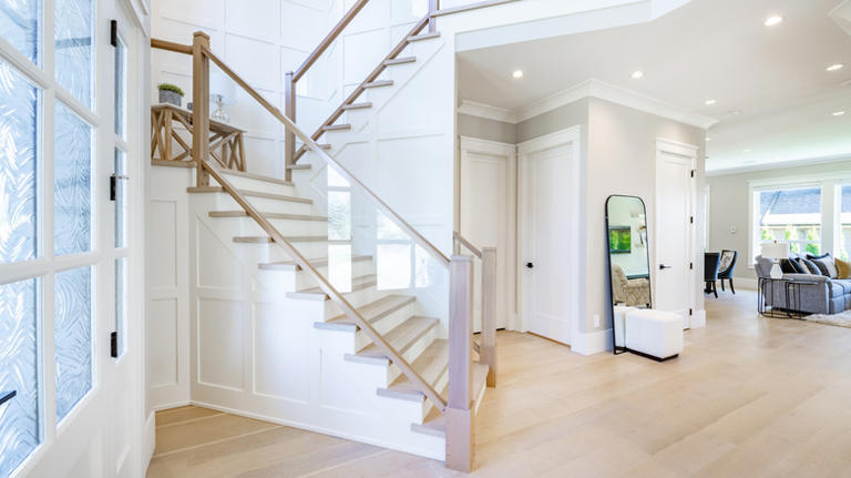 goodbye-boring-staircases-the-design-trend-making-a-big-statement-in-2026