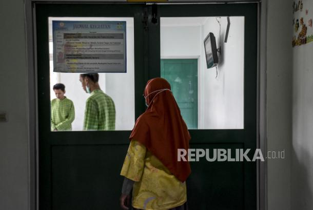 Sulit Berbicara Karena Gawai