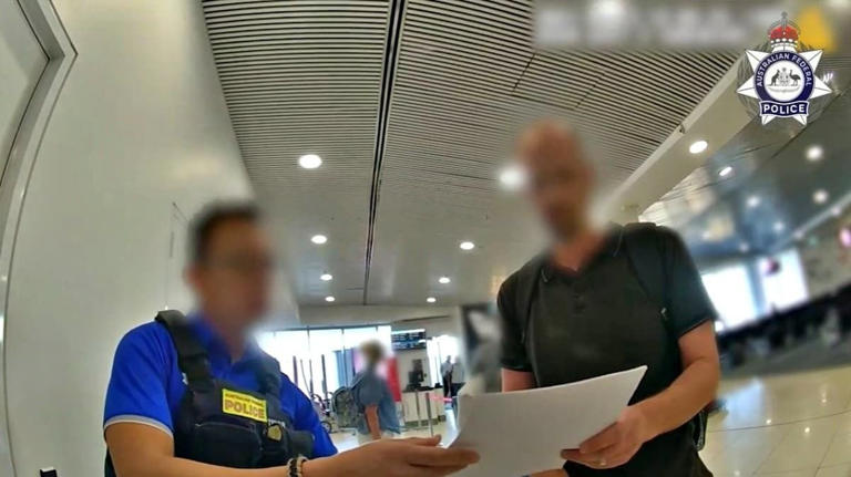 Homem cria Wi-Fi falso para roubar dados em aviões e acaba preso