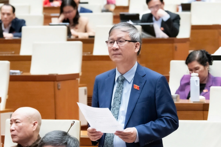 ĐBQH: Bộ sách giáo khoa dùng chung phải chuẩn, hiện đại, thấm đẫm văn hóa Việt