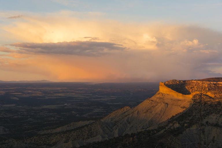 This U.S. National Park Protects Cliff-carved Pueblos That Are Among