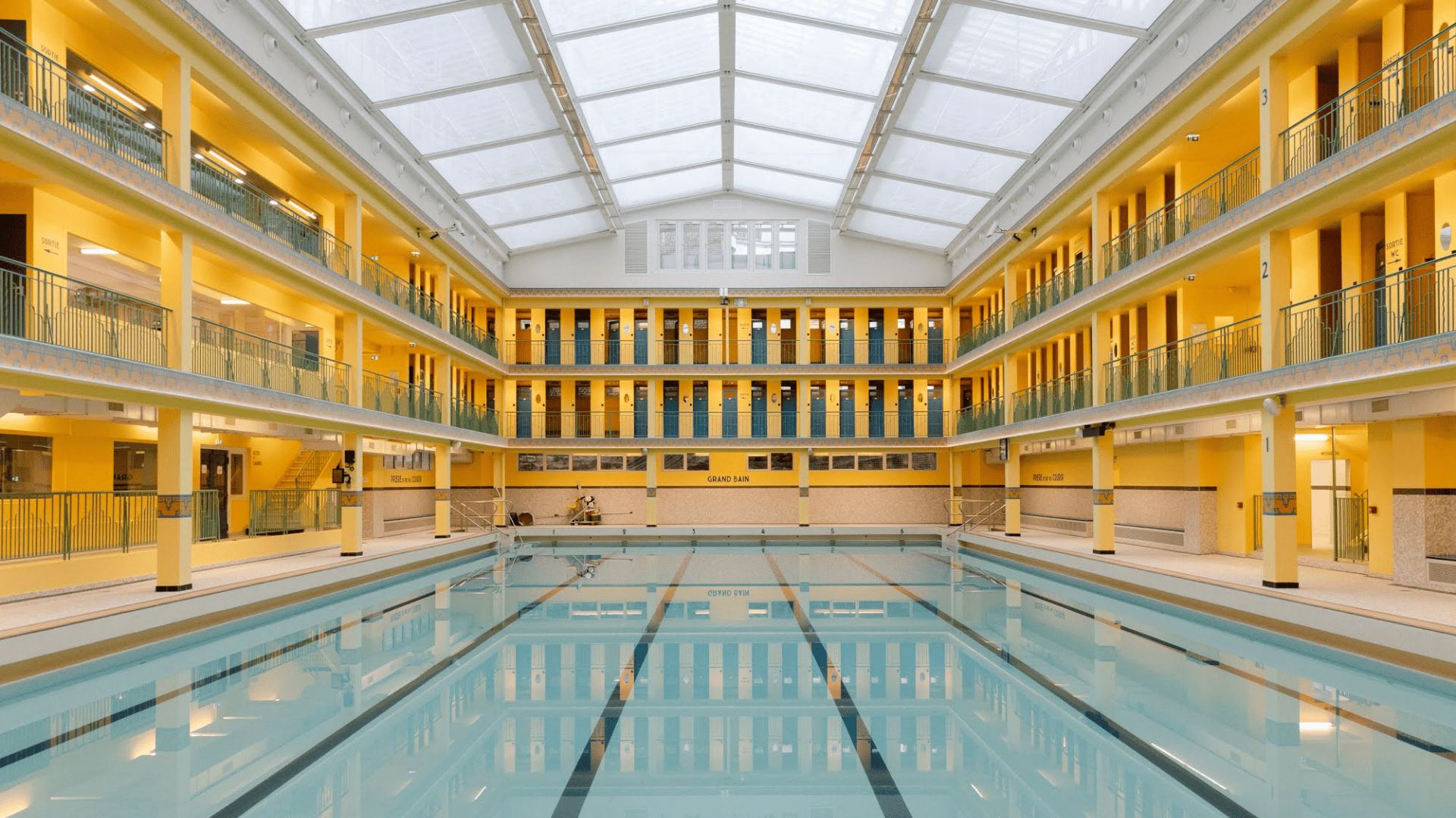 These 5 Art Deco swimming pools are among the most beautiful in France ...