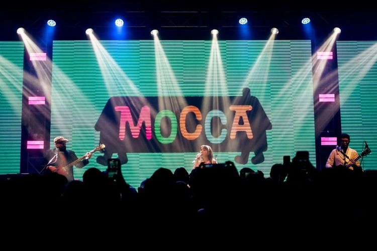 Festival Musik Soundrenaline di Jalan Braga Bandung Dihiasi Mocca
