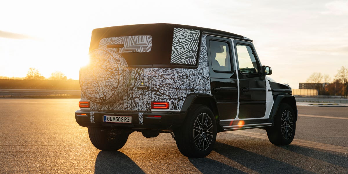 Mercedes-Benz's Upcoming G-Wagen Convertible Still Looks Blocky, Keeps ...