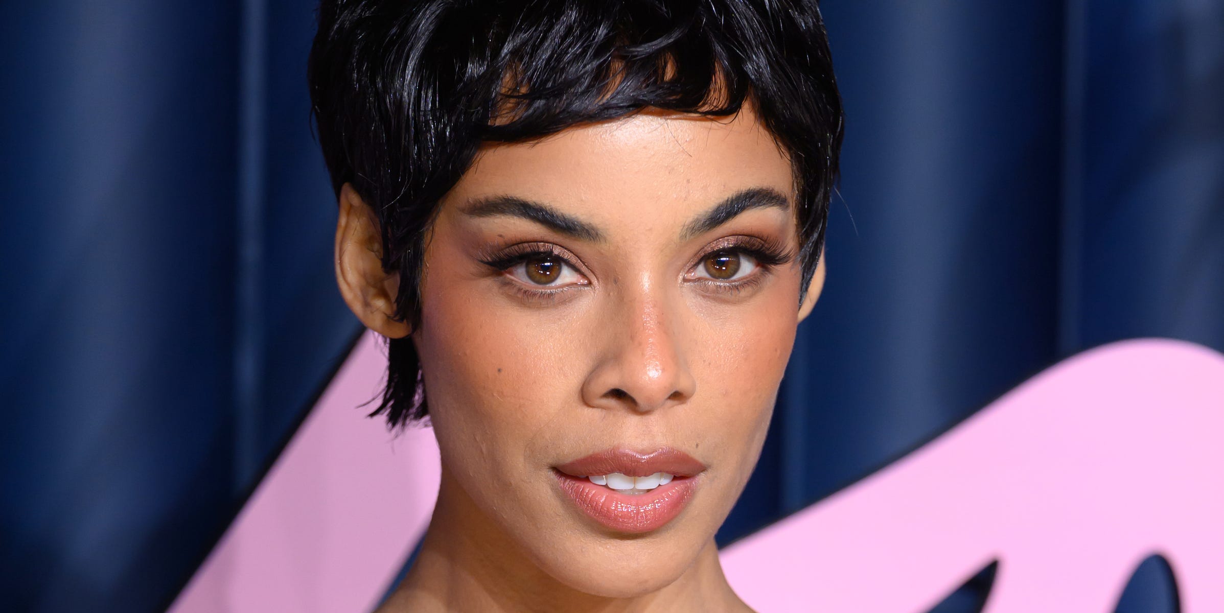 Rochelle Humes debuts dramatic pixie cut at the Fashion Awards – and it ...