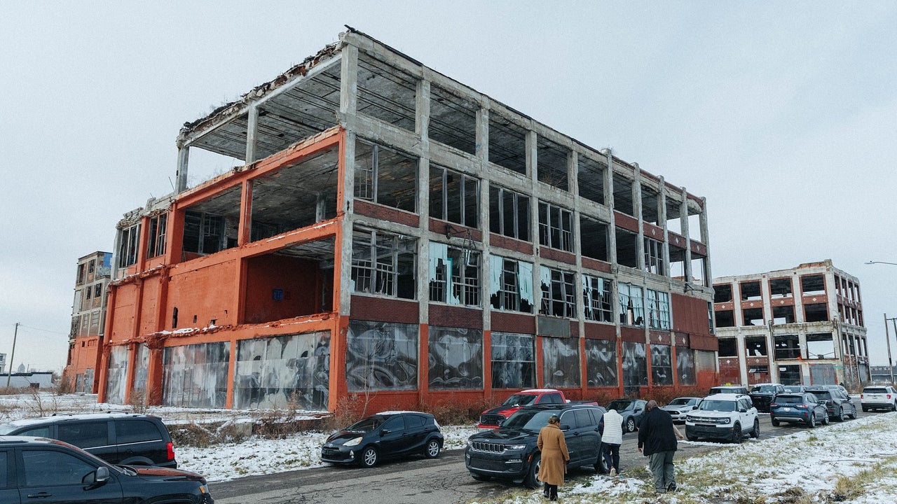 Packard Plant's $50 million restoration includes indoor skatepark ...
