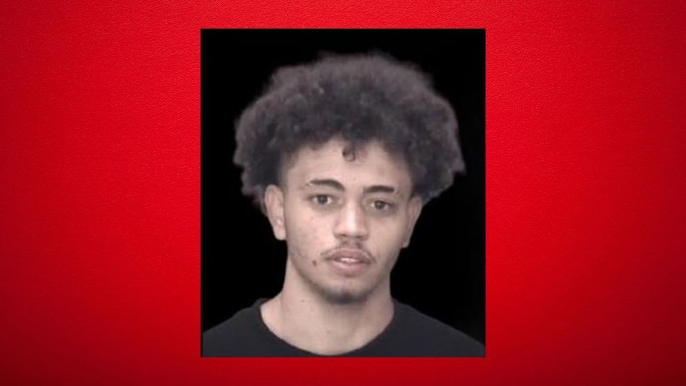 Teen charged with murder in Thanksgiving shooting killing 1
