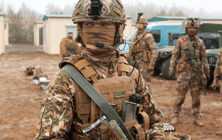Ukrainian forces destroy Russian ammo depots and troop sites in Donbas ...